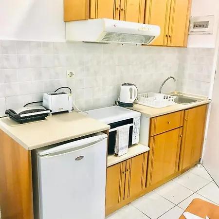 In Studio - Banos 1 Bed Studio And Swimming Pool Roda (Corfu)